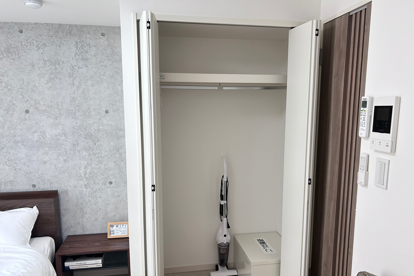 Modern 1K Studio Near Shinjuku Central Park (NS303)