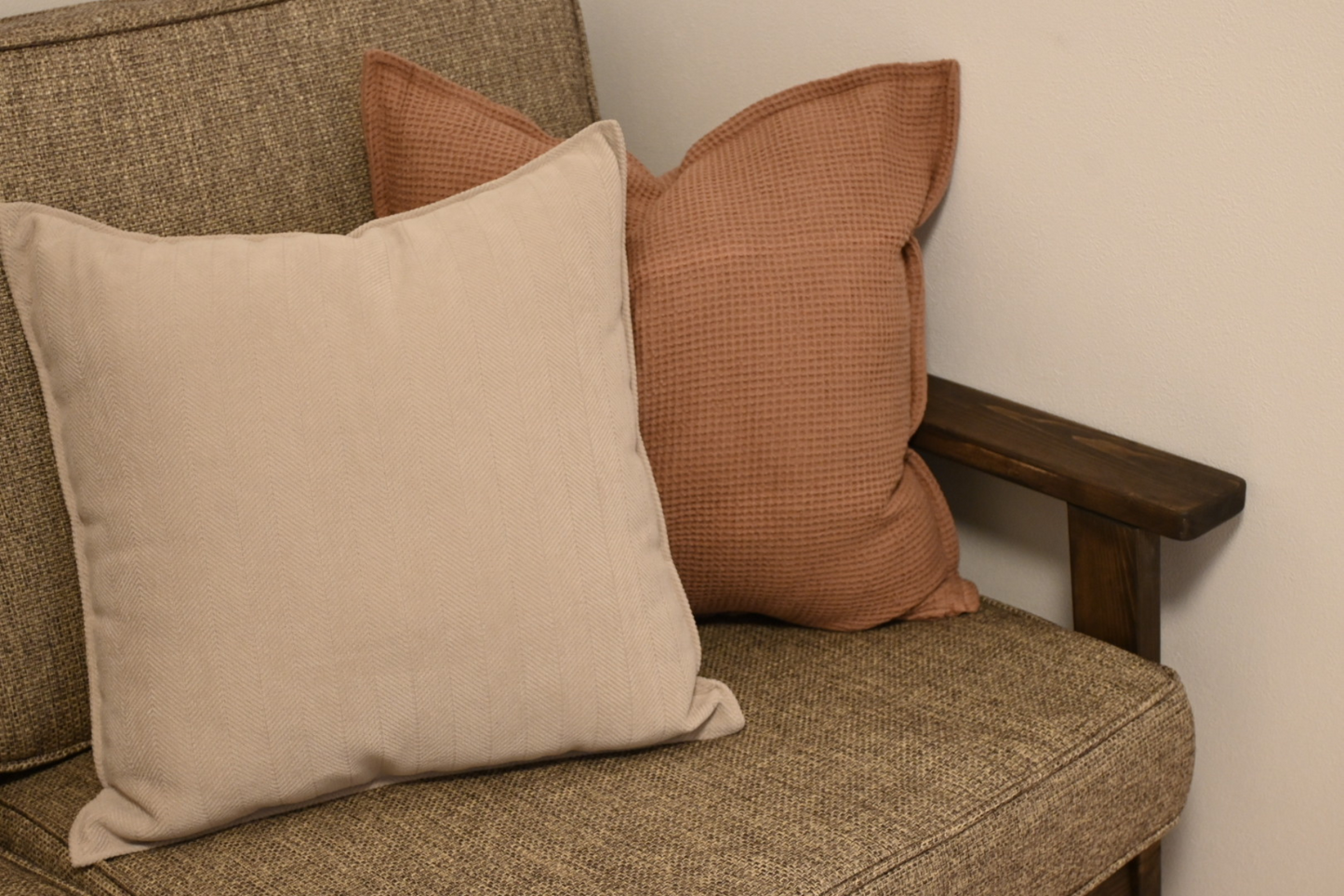 Modern 1K Studio Near Shinjuku Central Park (NS303)