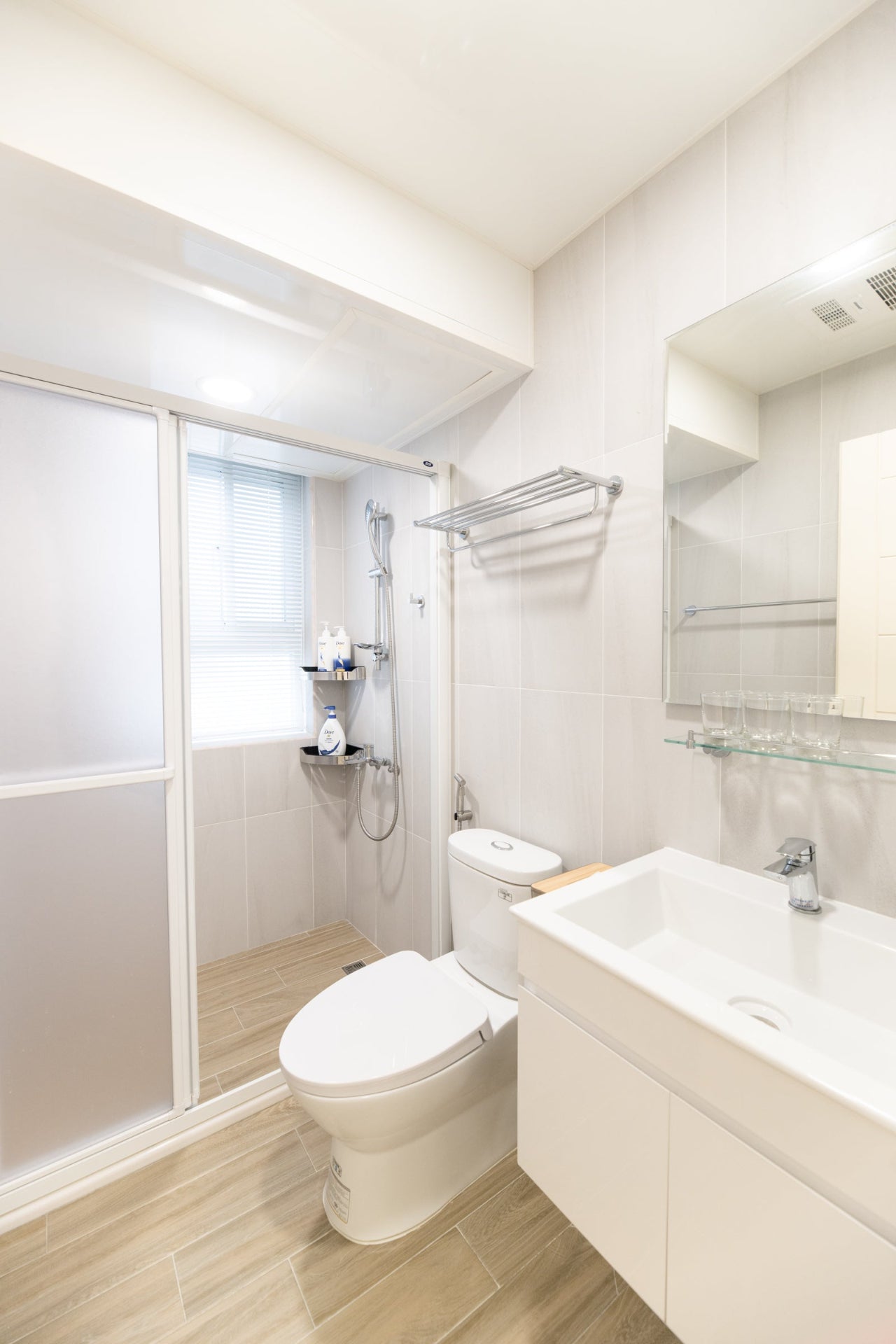 Downtown 2-Bedroom Home with Balcony (DN33B)