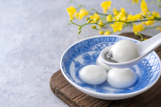 Dongzhi: Having a bowl of glutinous rice balls!