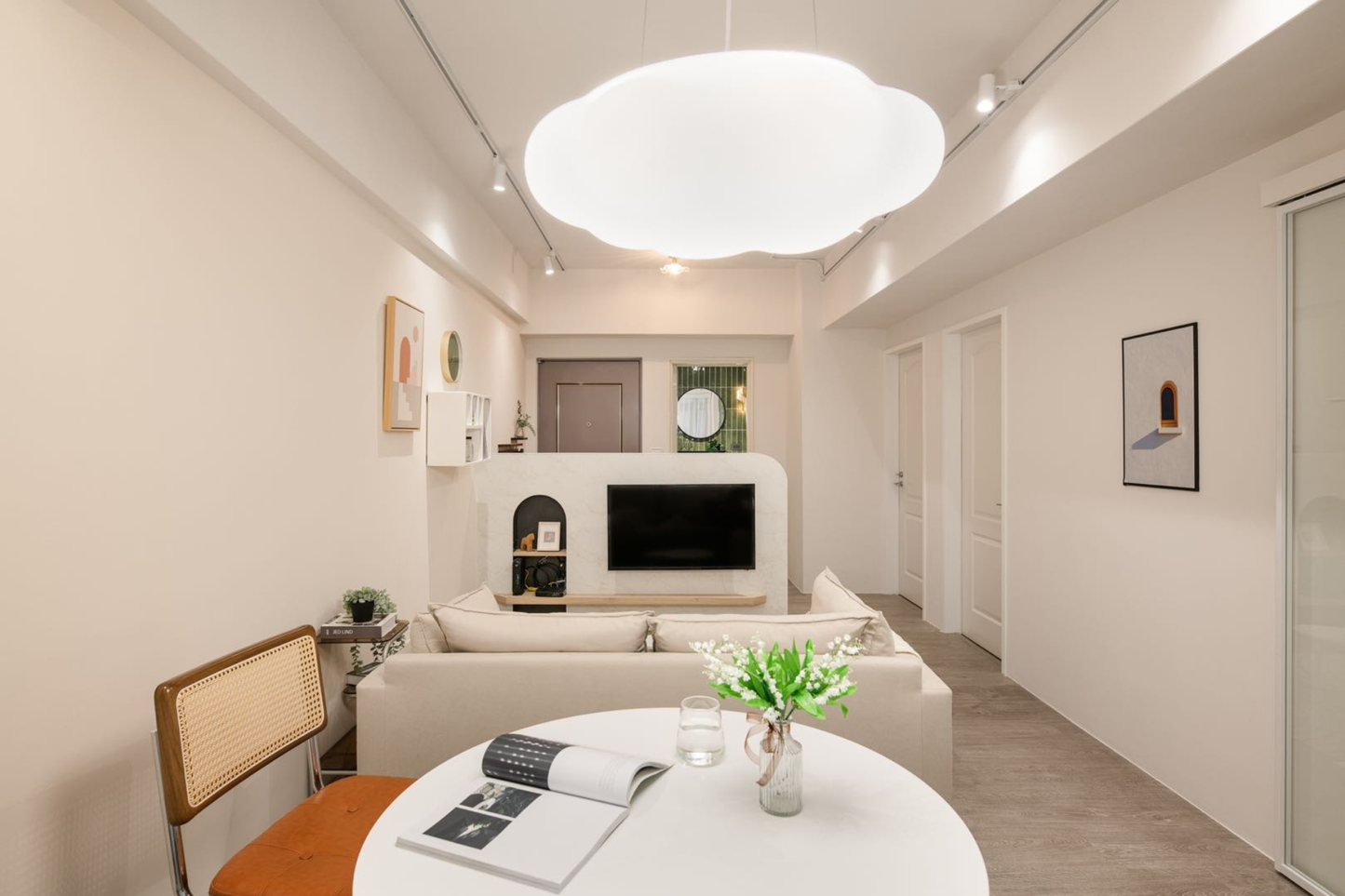 Dedicated workspace for digital nomads in Taipei Taiwan short-term apartment with high-speed Wi-Fi - Kolette Home