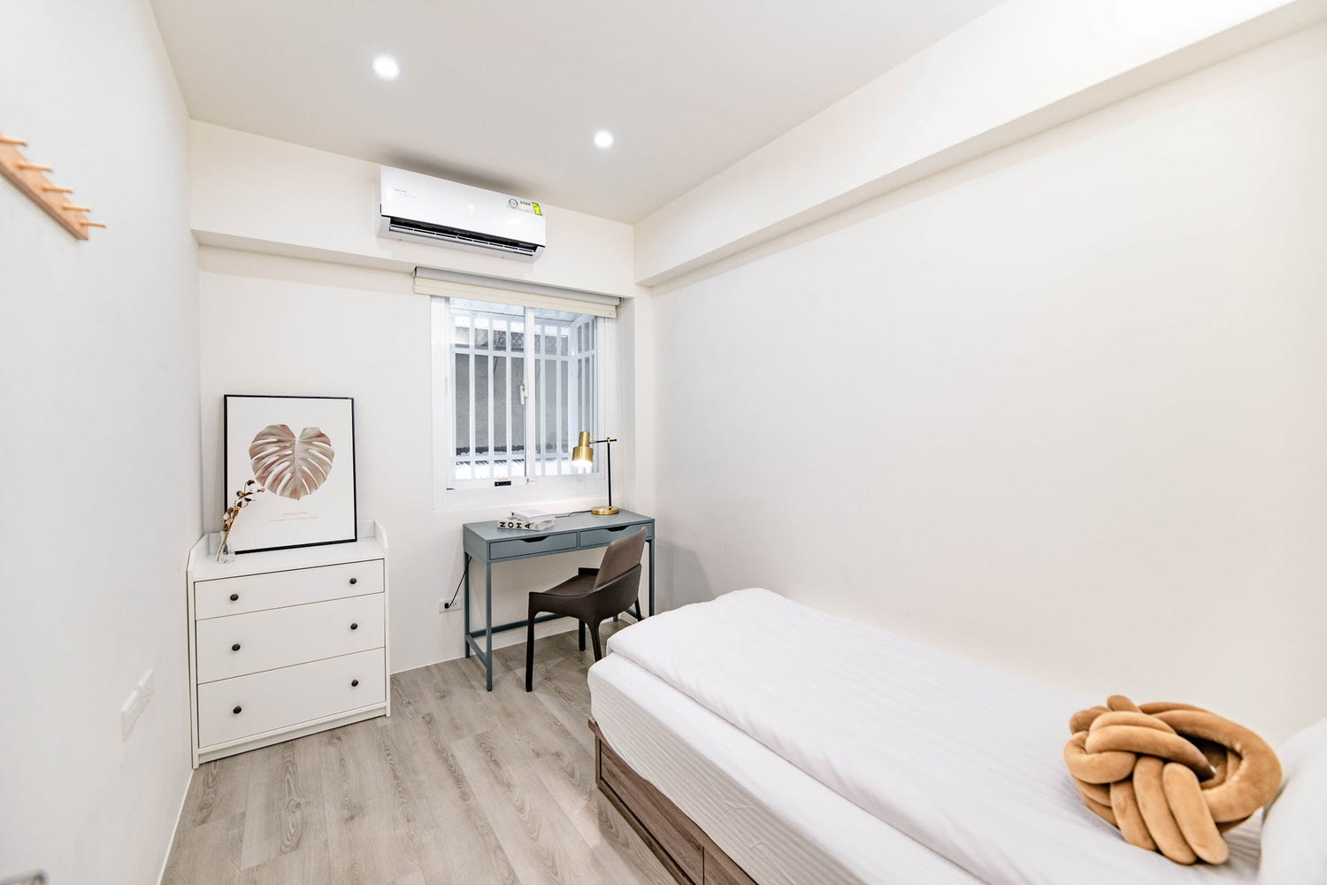 Cozy bedroom in Taipei Taiwan monthly apartment with premium bedding and quiet atmosphere - Kolette Home
