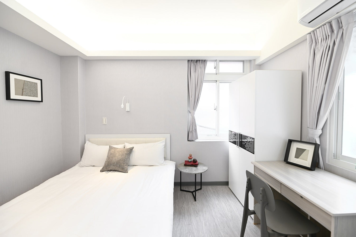 Dedicated workspace for digital nomads in Taipei Taiwan short-term apartment with high-speed Wi-Fi - Kolette Home