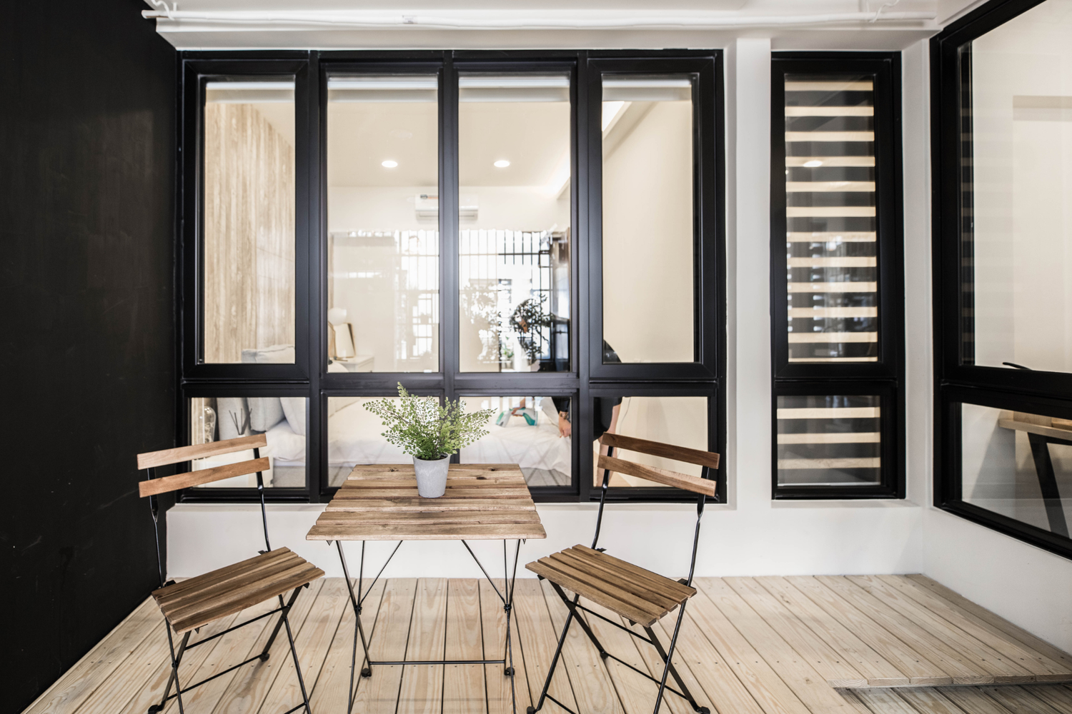 Private balcony with city view in Taipei Taiwan serviced apartment, perfect for morning coffee - Kolette Home

In-unit laundry with washer and dryer in Taipei Taiwan short-term apartment for convenience - Kolette Home