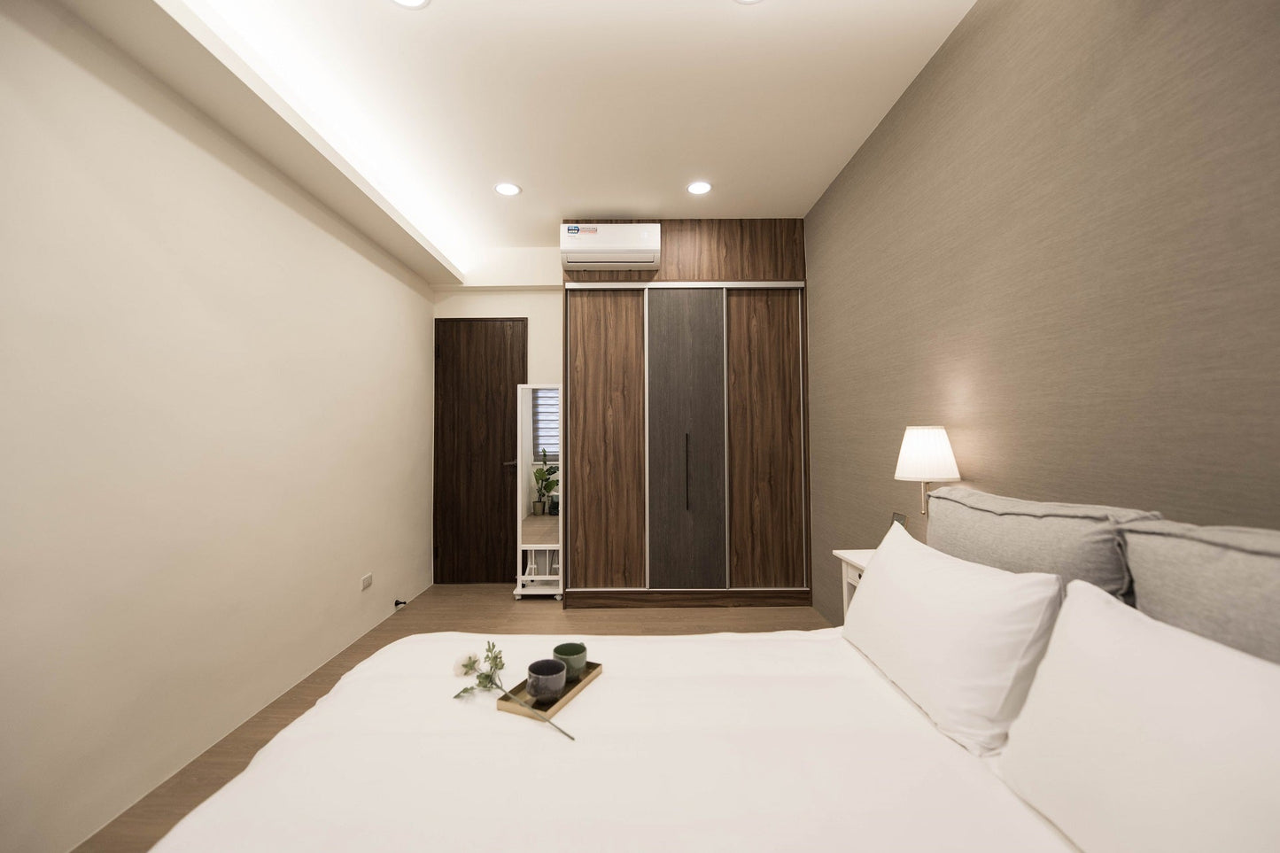 Cozy bedroom in Taipei Taiwan monthly apartment with premium bedding and quiet atmosphere - Kolette Home