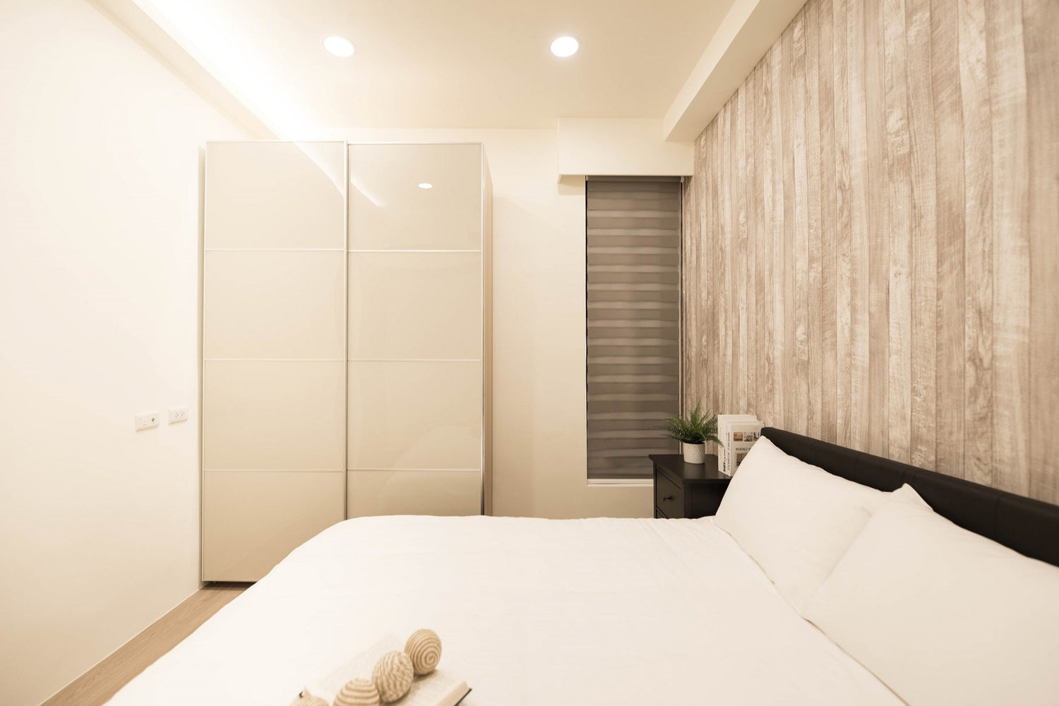 Cozy bedroom in Taipei Taiwan monthly apartment with premium bedding and quiet atmosphere - Kolette Home