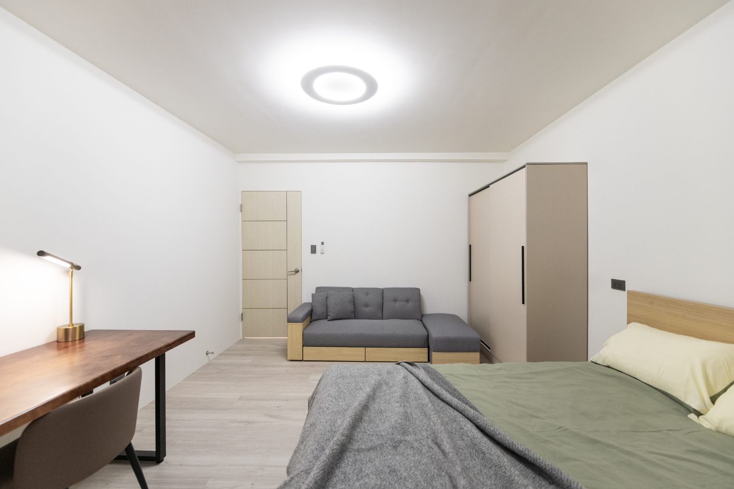 Cozy bedroom in Taipei Taiwan monthly apartment with premium bedding and quiet atmosphere - Kolette Home