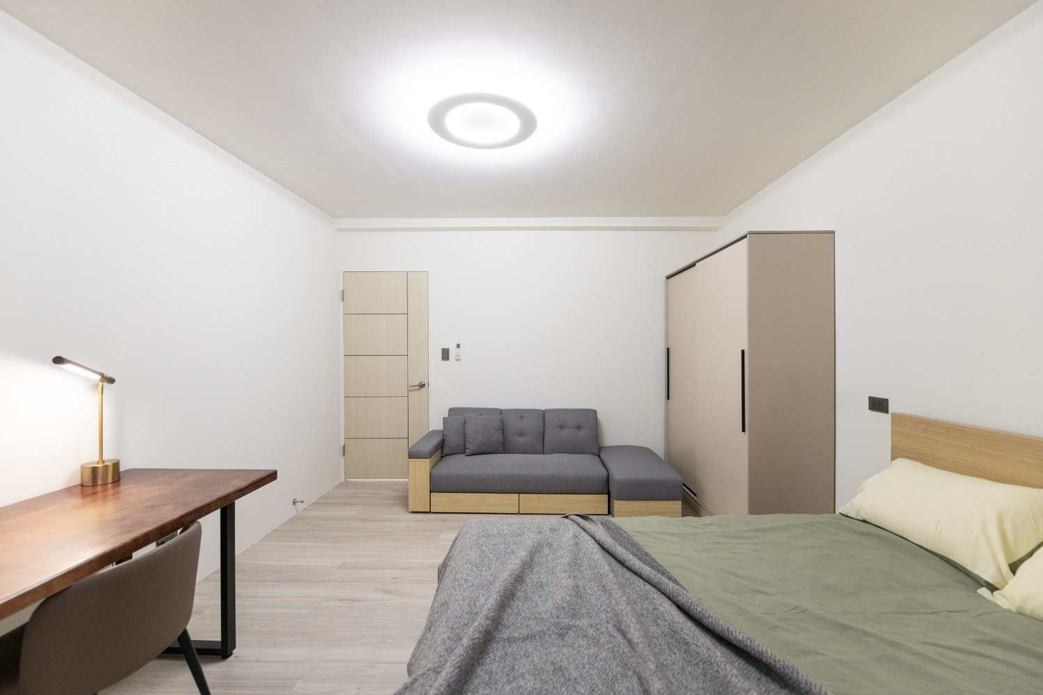 Cozy bedroom in Taipei Taiwan monthly apartment with premium bedding and quiet atmosphere - Kolette Home