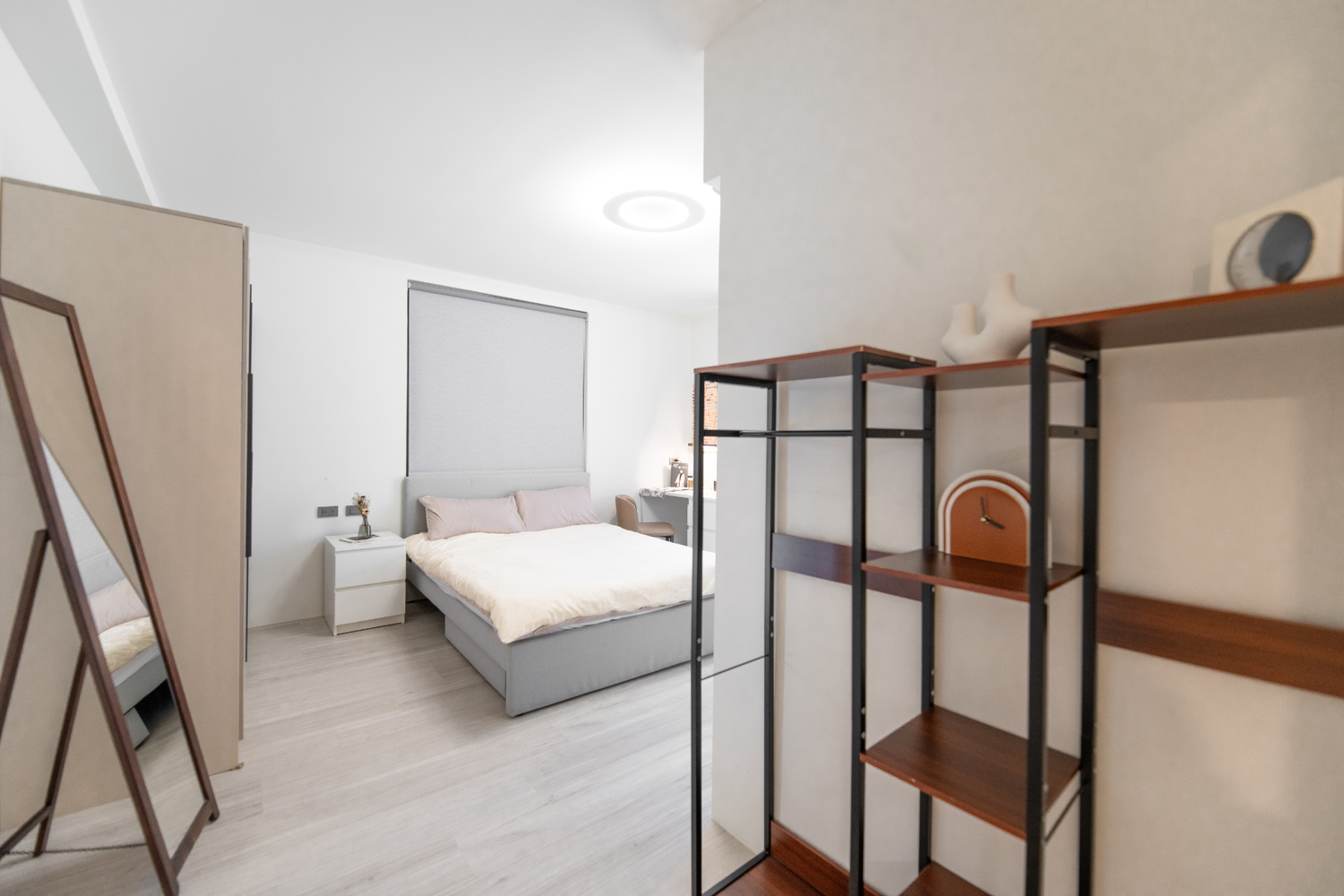 Cozy bedroom in Taipei Taiwan monthly apartment with premium bedding and quiet atmosphere - Kolette Home