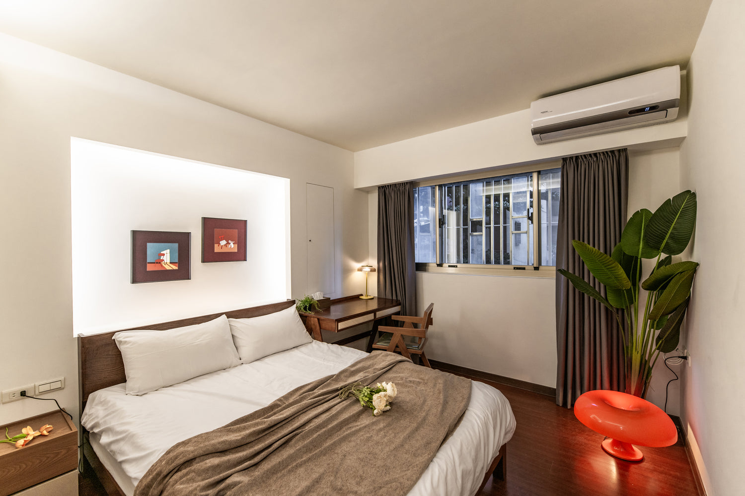 Cozy bedroom in Taipei Taiwan monthly apartment with premium bedding and quiet atmosphere - Kolette Home