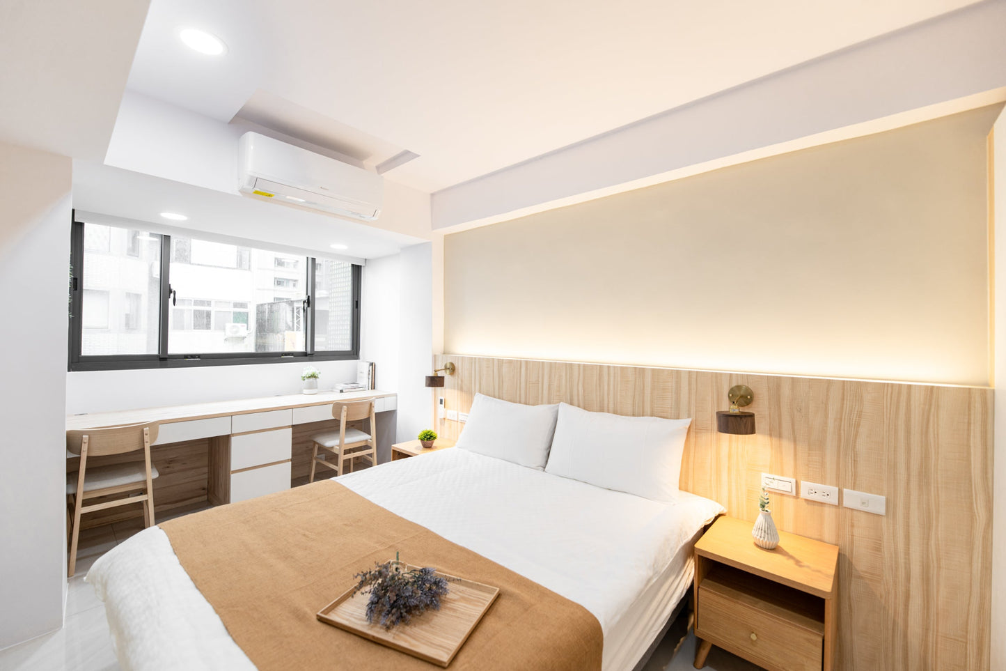Dedicated workspace for digital nomads in Taipei Taiwan short-term apartment with high-speed Wi-Fi - Kolette Home