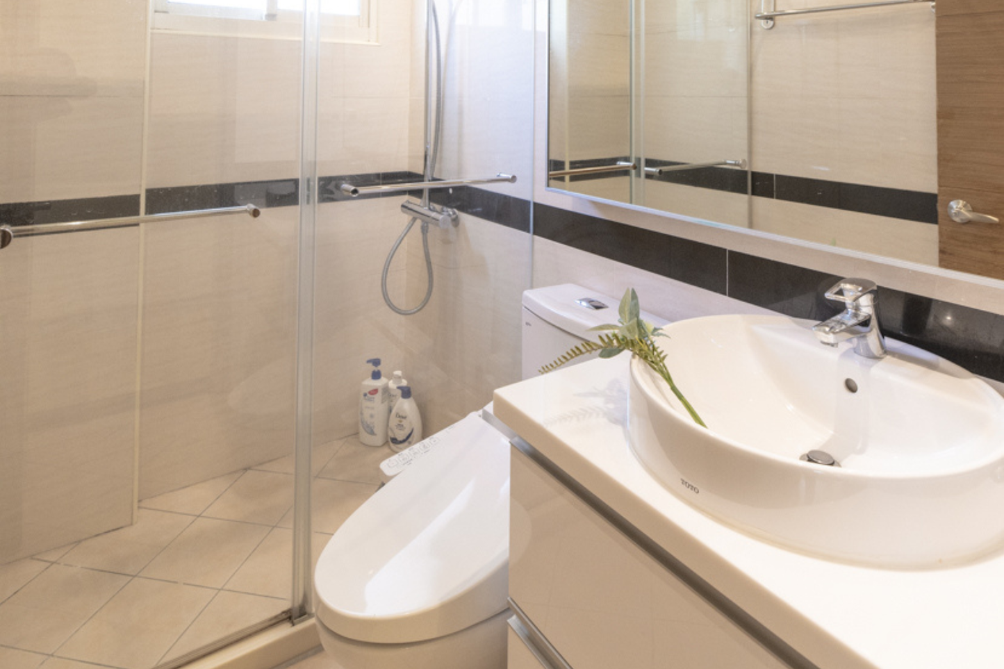 Clean hotel-grade bathroom in Taipei Taiwan short-term rental with shower - Kolette Hom
