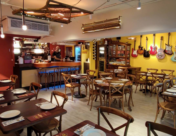 La Caja de Musica Spanish restaurant