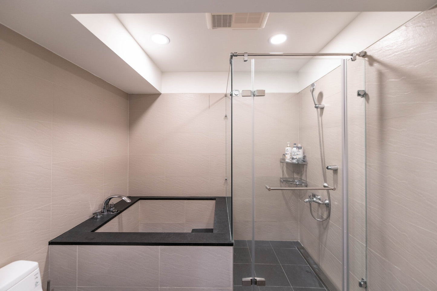Clean hotel-grade bathroom in Taipei Taiwan short-term rental with shower and bathtub - Kolette Home