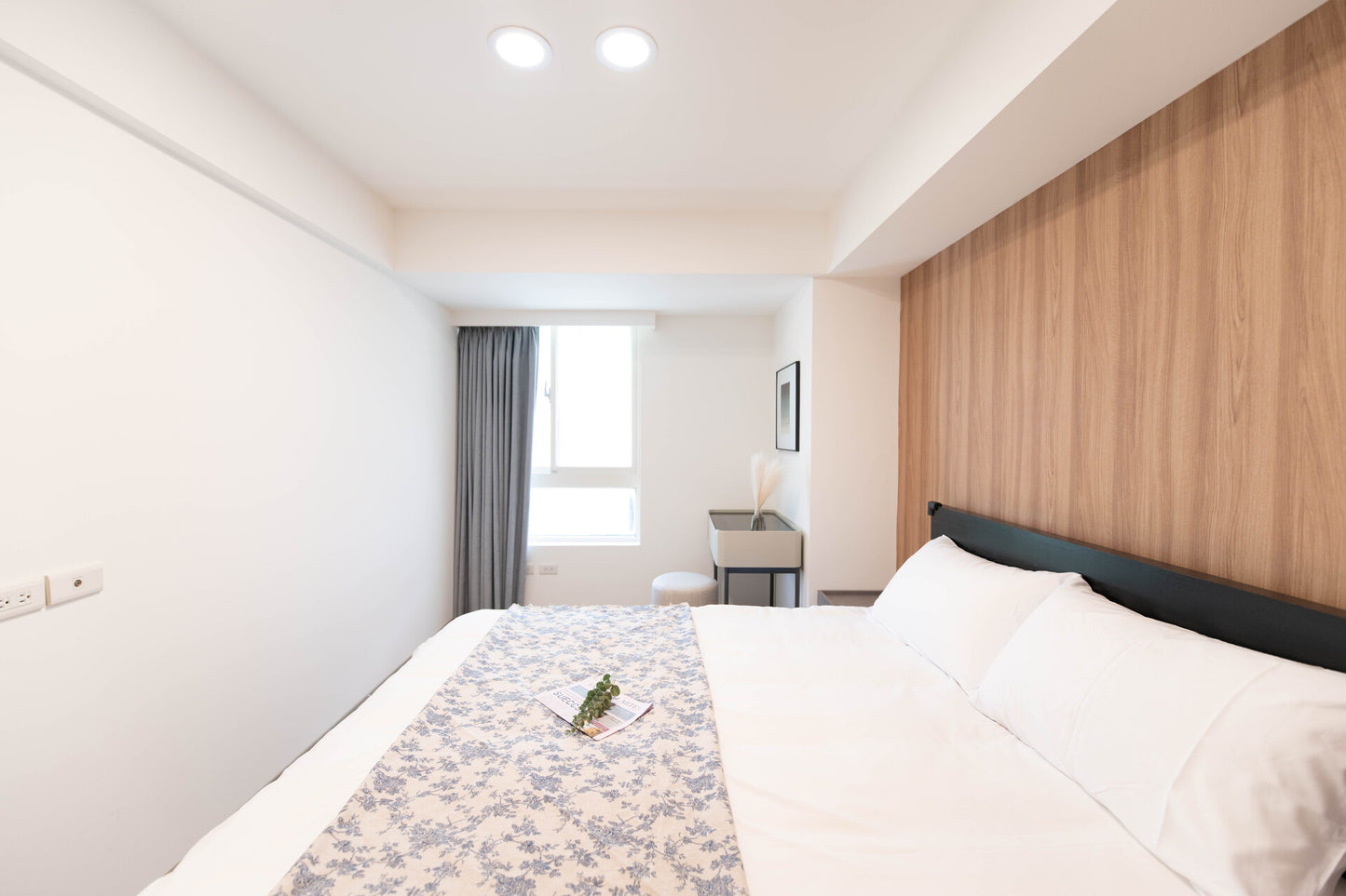 Cozy bedroom in Taipei Taiwan monthly apartment with premium bedding and quiet atmosphere - Kolette Home