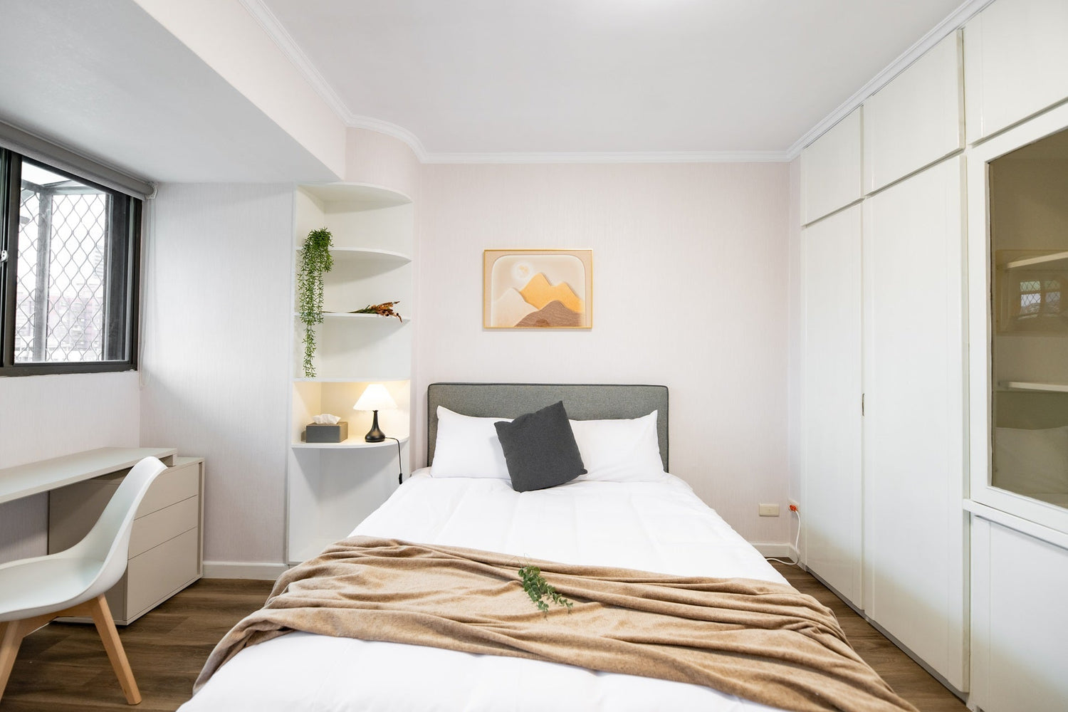 Cozy bedroom in Taipei Taiwan monthly apartment with premium bedding and quiet atmosphere - Kolette Home