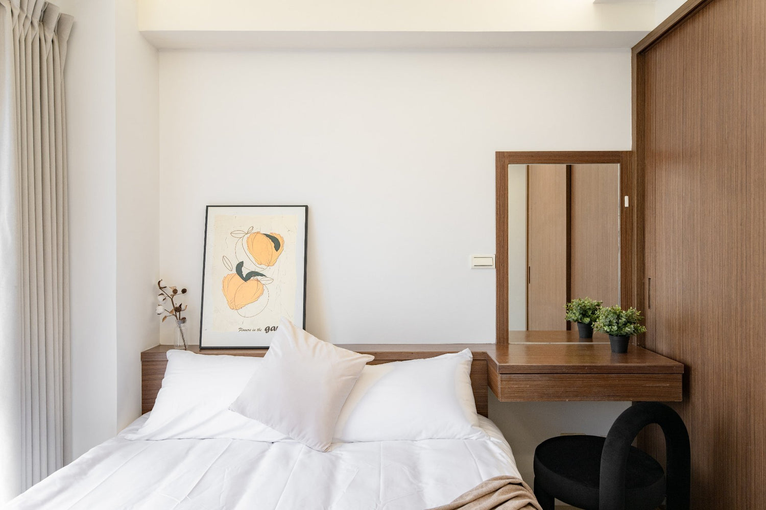 Cozy bedroom in Taipei Taiwan monthly apartment with premium bedding and quiet atmosphere - Kolette Home