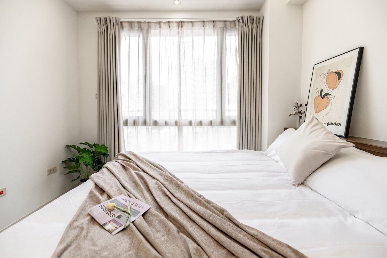 Cozy bedroom in Taipei Taiwan monthly apartment with premium bedding and quiet atmosphere - Kolette Home