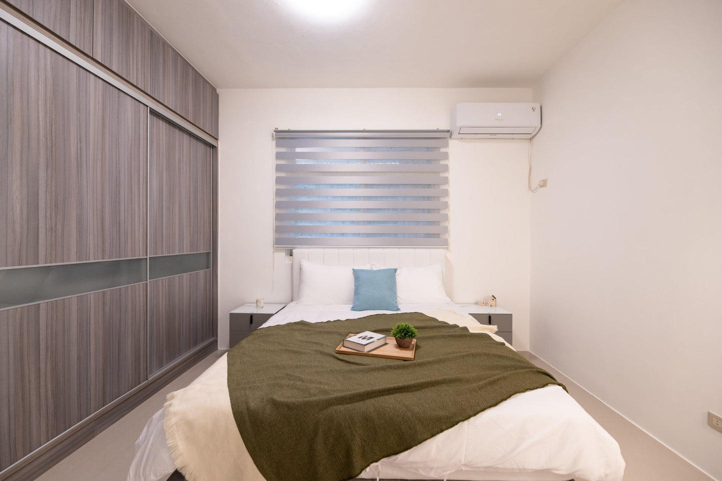 Cozy bedroom in Taipei Taiwan monthly apartment with premium bedding and quiet atmosphere - Kolette Home