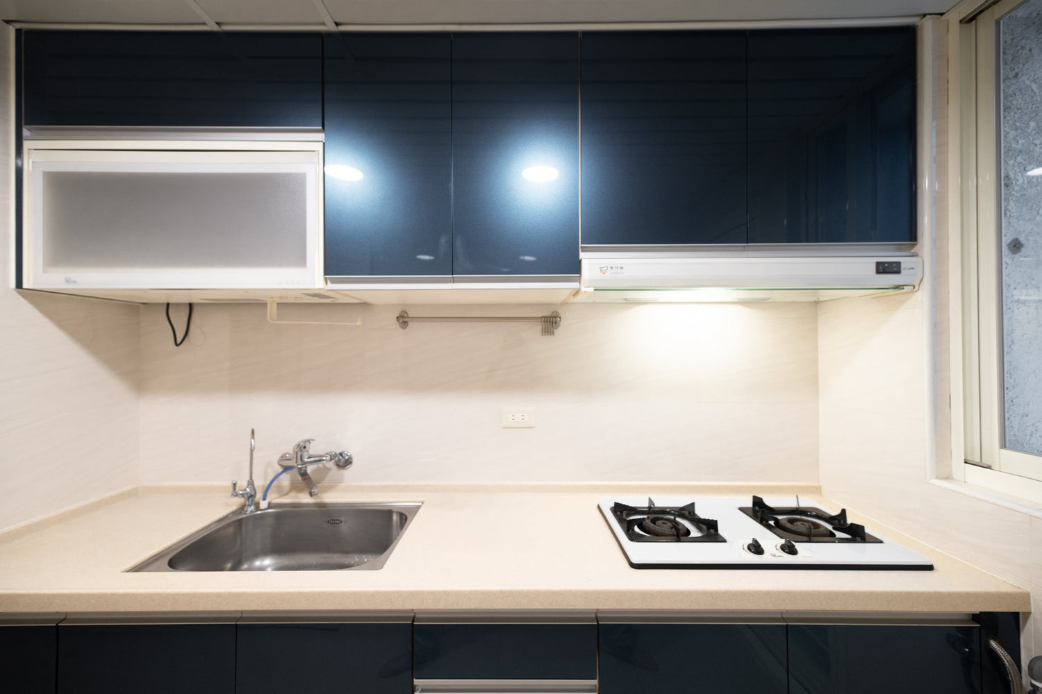 Fully-equipped kitchen for serviced apartment in Taipei Taiwan, ideal for long-term stays - Kolette Home