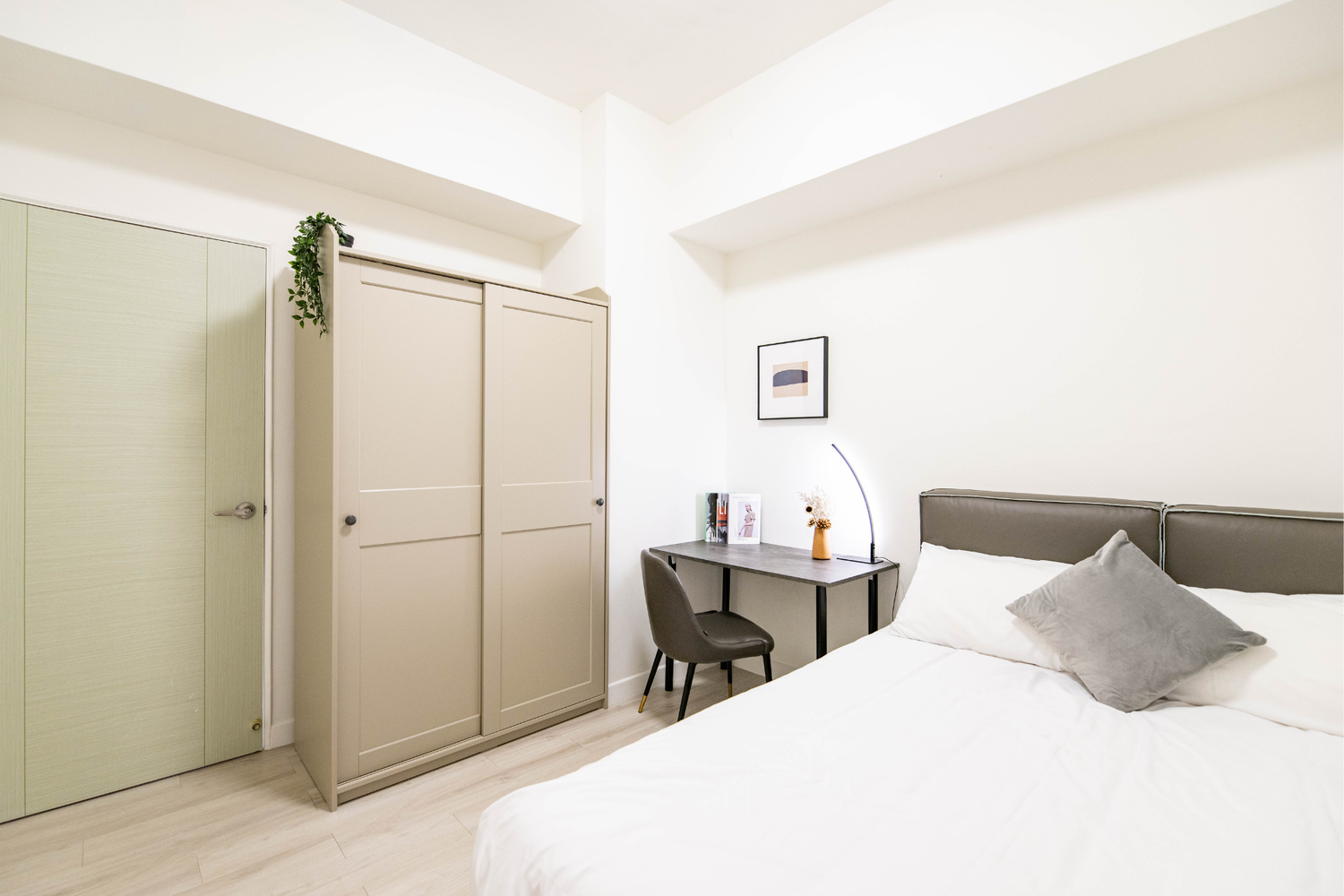 Cozy bedroom in Taipei Taiwan monthly apartment with premium bedding and quiet atmosphere - Kolette Home