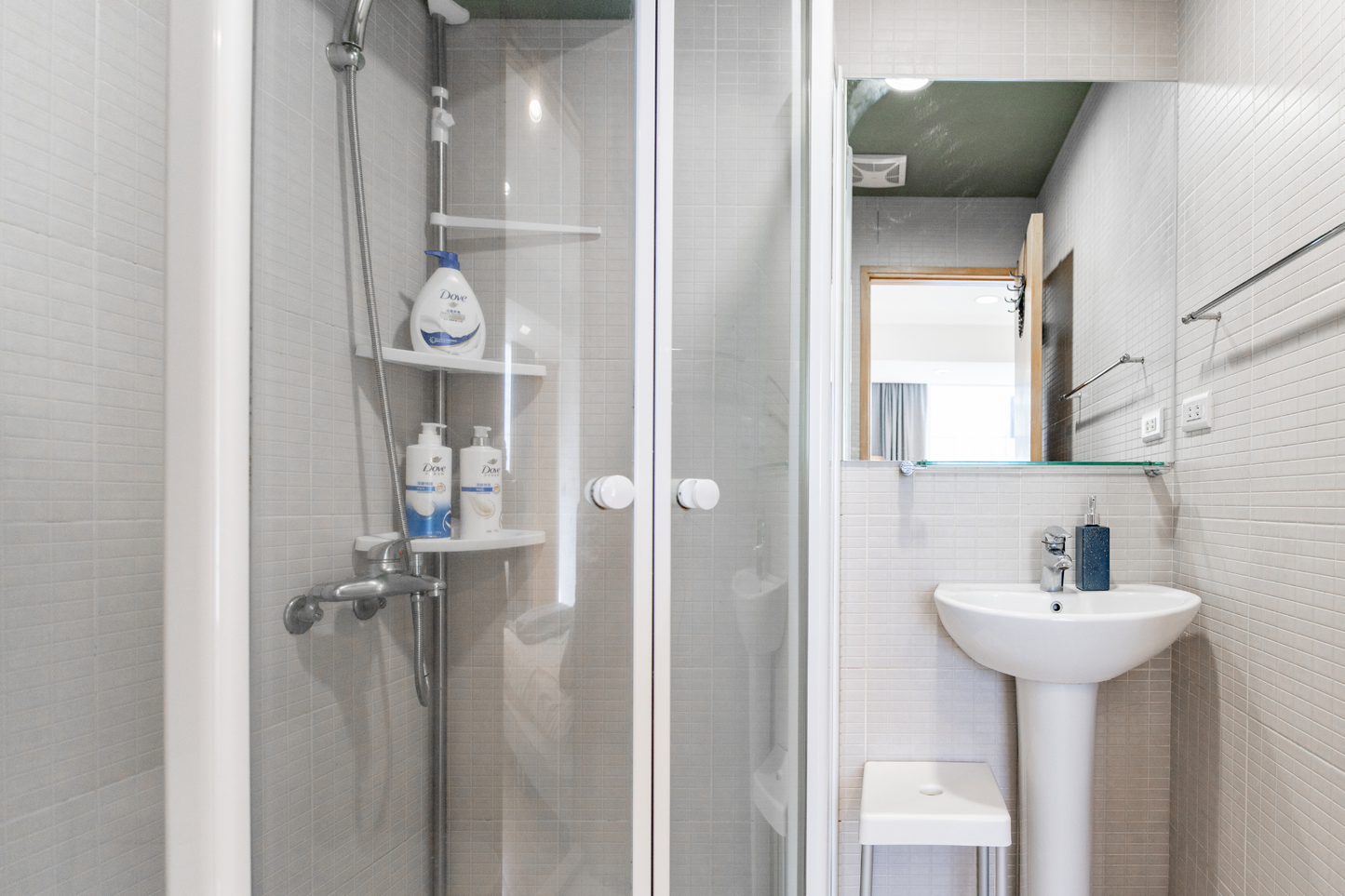 Clean hotel-grade bathroom in Taipei Taiwan short-term rental with shower - Kolette Home