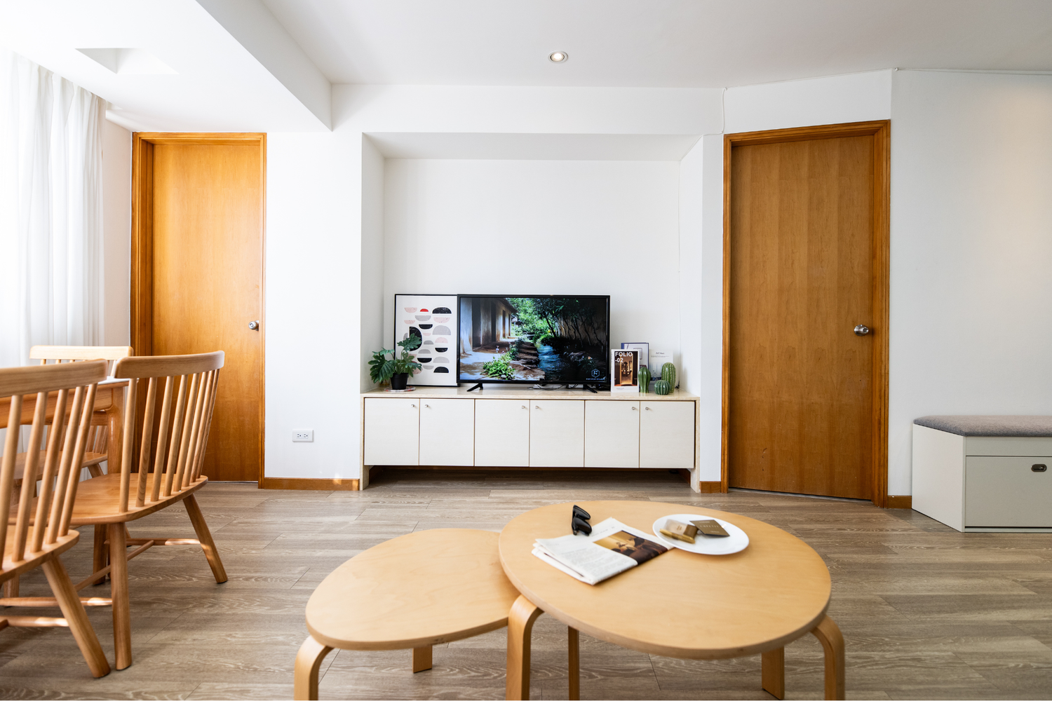 Modern living room in Taipei Taiwan short-term apartment with foreigners friendly - Kolette Home