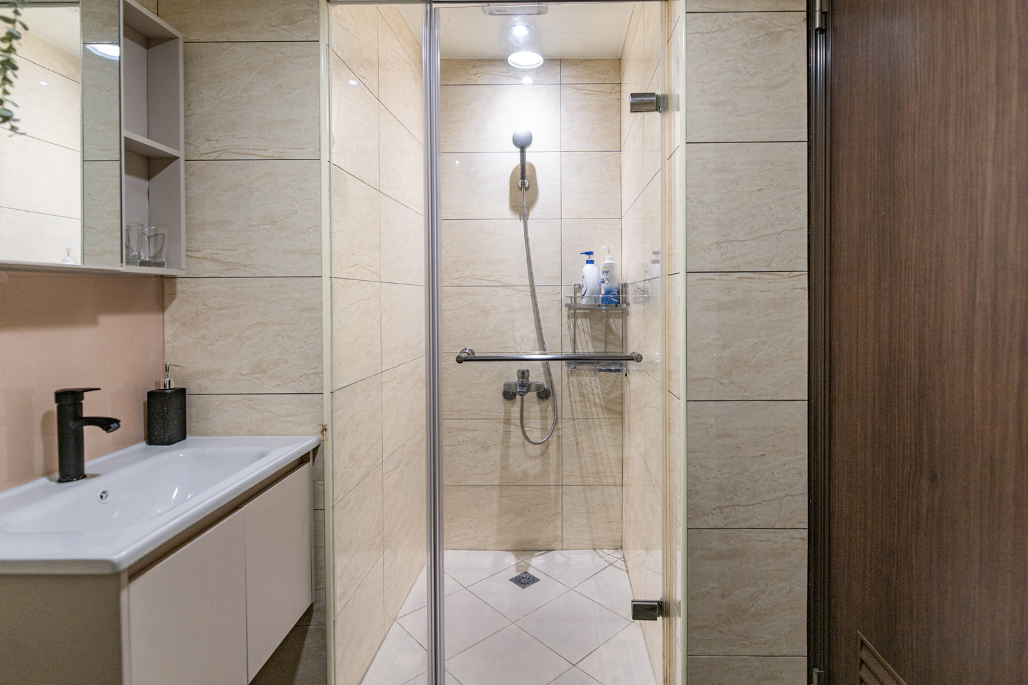 Clean hotel-grade bathroom in Taipei Taiwan short-term rental with Japanese bidet - Kolette Home