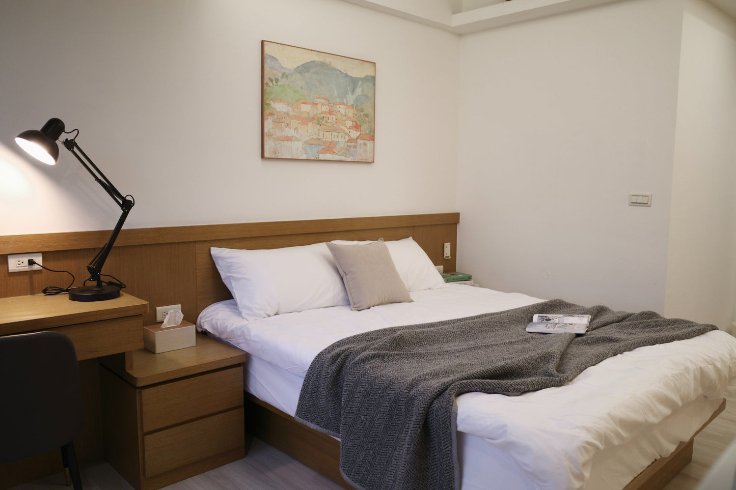 Cozy bedroom in Taipei Taiwan monthly apartment with premium bedding and quiet atmosphere - Kolette Home