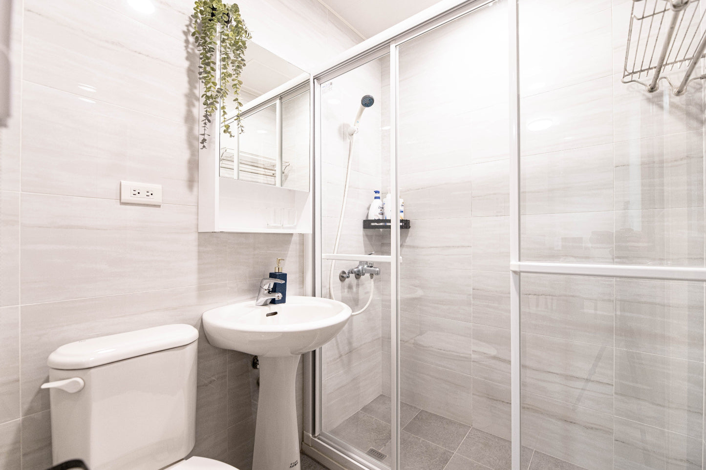 Clean hotel-grade bathroom in Taipei Taiwan short-term rental with Japanese bidet - Kolette Home