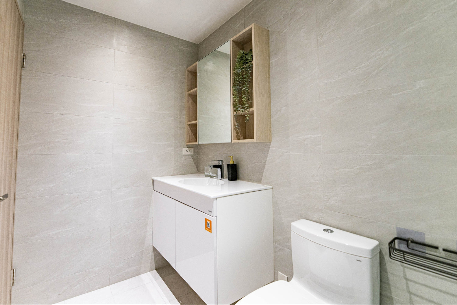 Clean hotel-grade bathroom in Taipei Taiwan short-term rental - Kolette Home