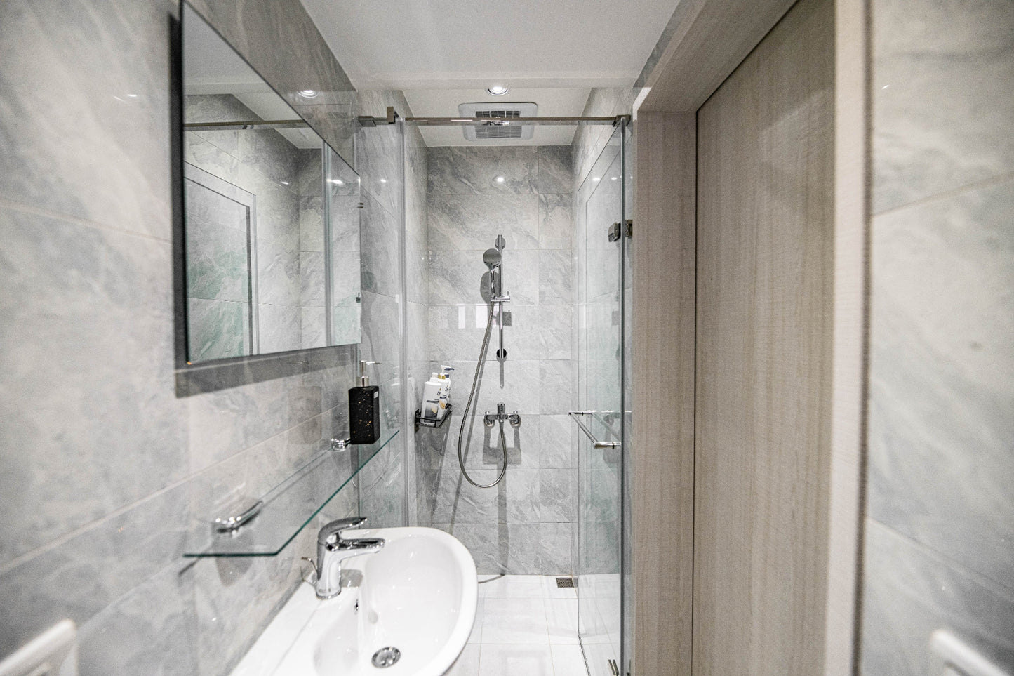 Clean hotel-grade bathroom in Taipei Taiwan short-term rental - Kolette Home