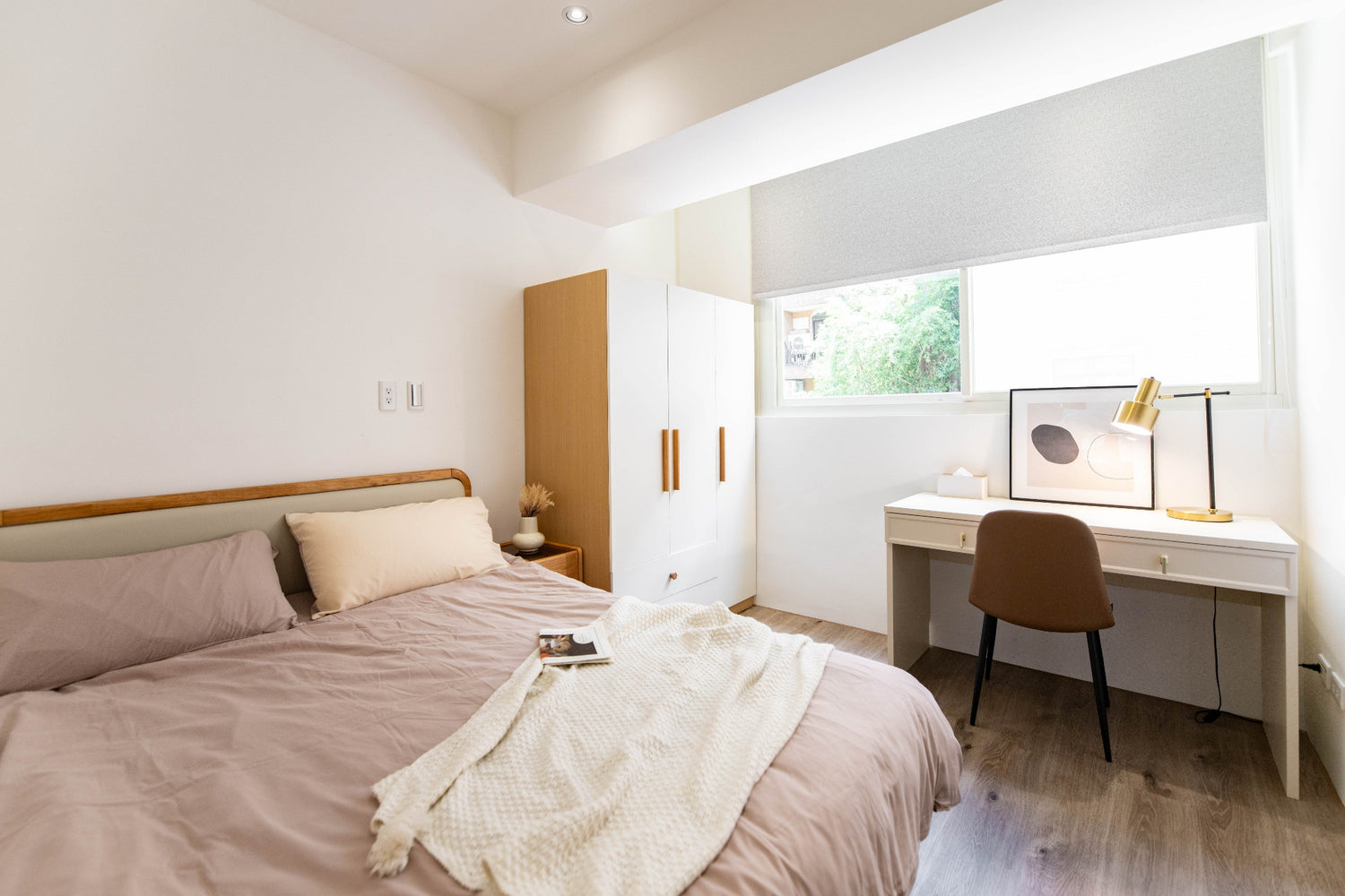 Cozy bedroom in Taipei Taiwan monthly apartment with premium bedding and quiet atmosphere - Kolette Home