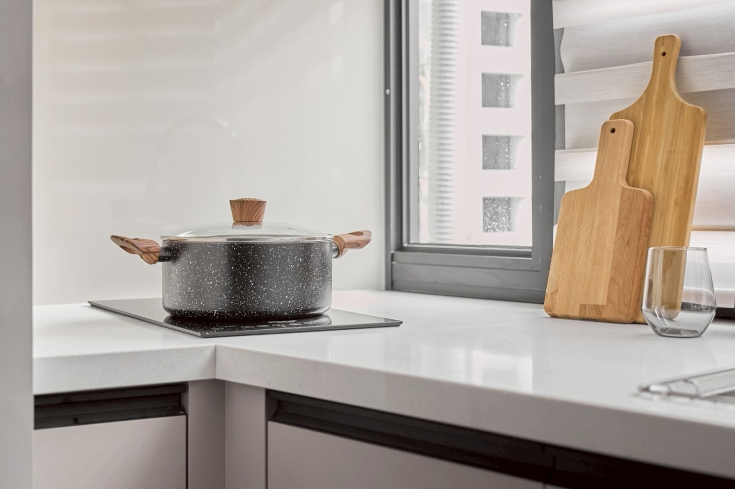 Fully-equipped kitchen for serviced apartment in Taipei Taiwan, ideal for long-term stays - Kolette Home