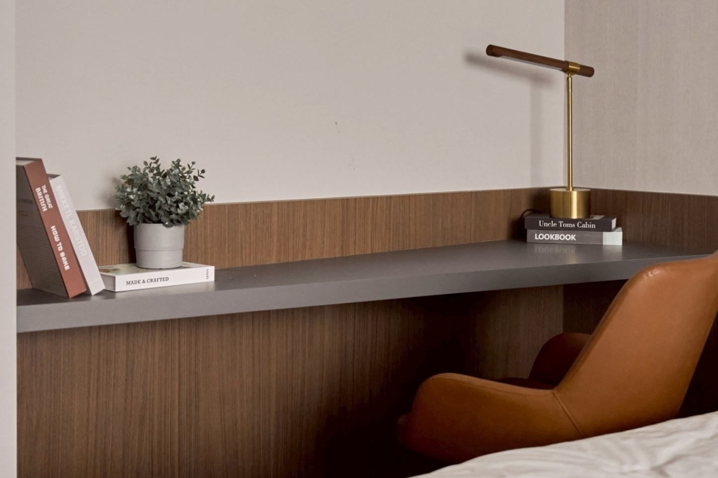 Study area with high-speed Wi-Fi in Taipei rental - Kolette Home