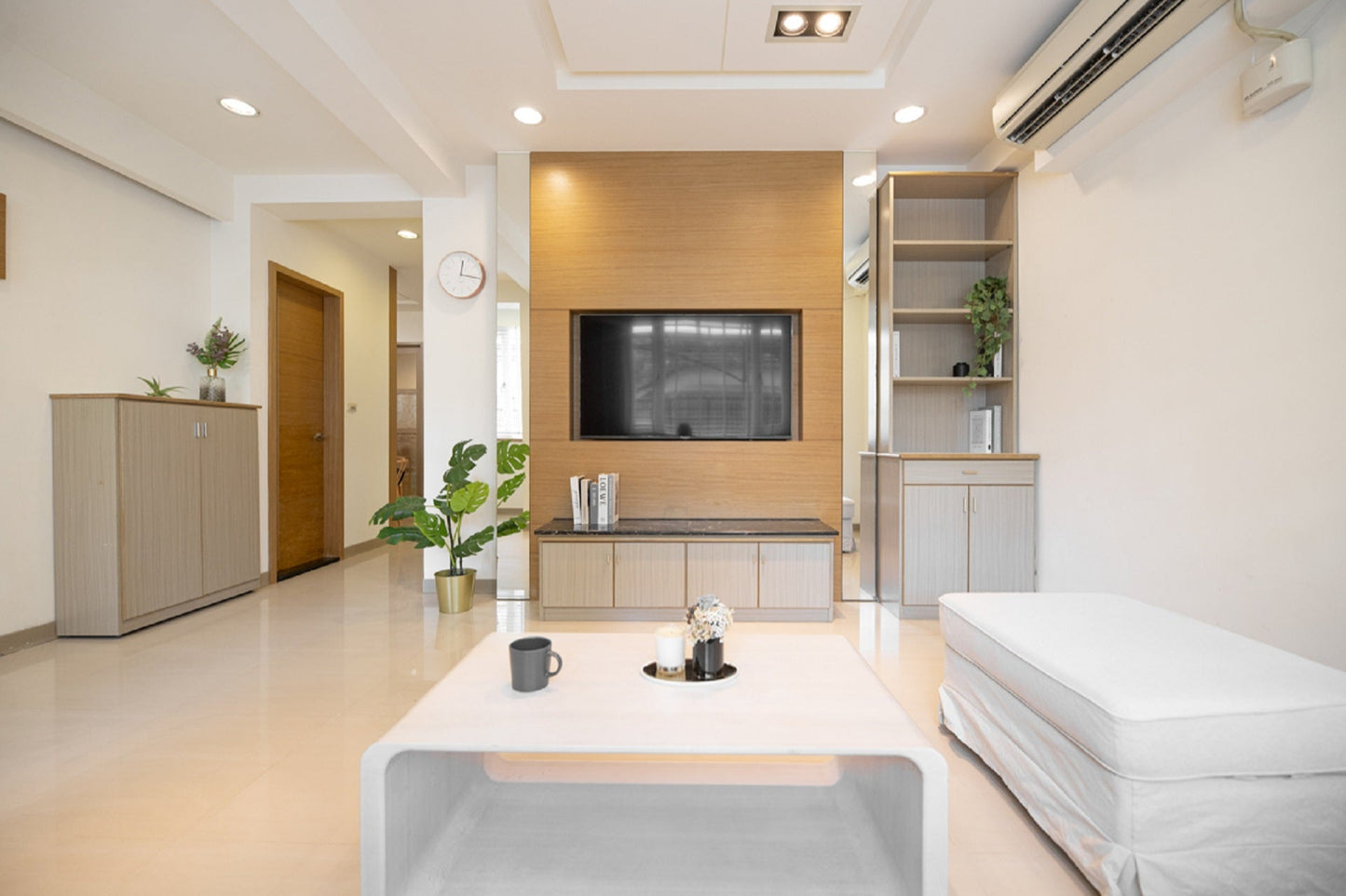Modern living room in Taipei Taiwan short-term apartment with foreigners friendly - Kolette Home