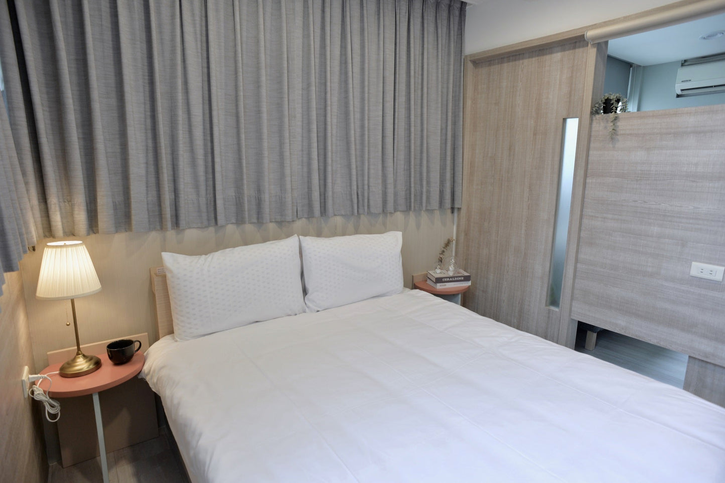 Cozy bedroom in Taipei Taiwan monthly apartment with premium bedding and quiet atmosphere - Kolette Home